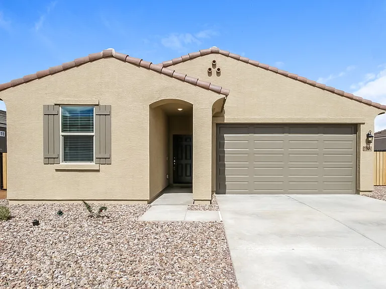 7004 E Aerie Way — Photo 1