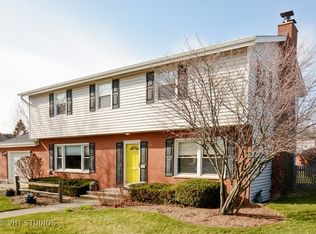 602 E 2nd St, Lockport, IL 60441