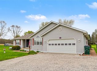 11183 Bloom Rd, Garrettsville, OH 44231