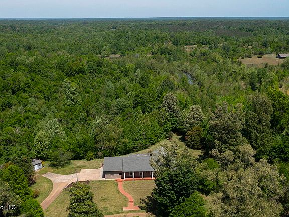 2nd image of 1815 Old Benton Rd