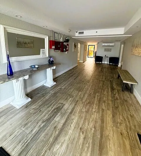 2255 Lindell Blvd #502 — Photo 27