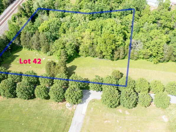 42 Cedar Pointe Dr, Somerset, KY 42501