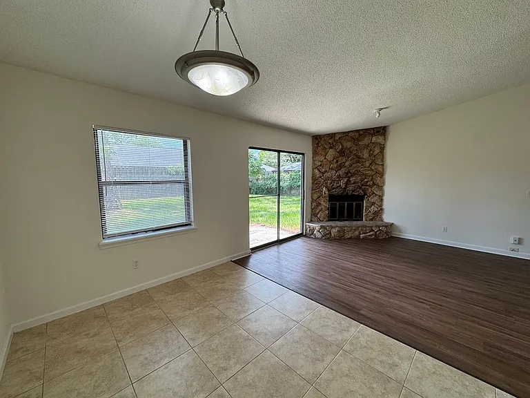 10272 Arrowhead Dr — Photo 5