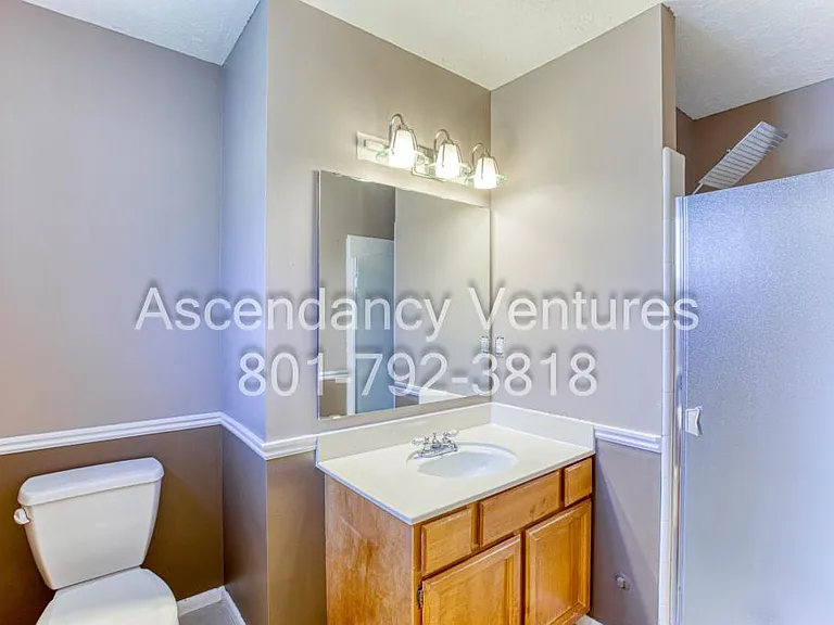 706 Buzianis Way — Photo 22