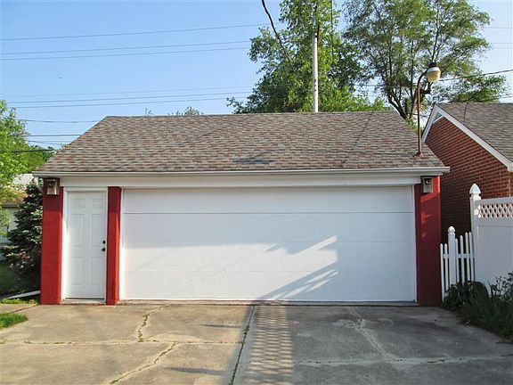 4th image of 2914 Garfield Ave