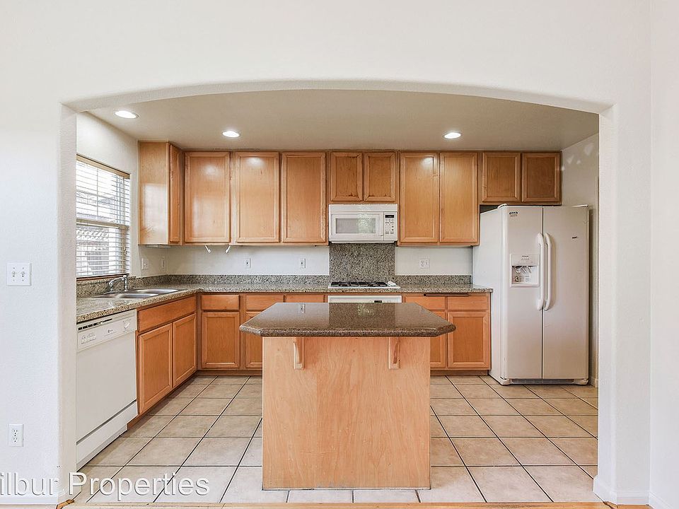 1st image of 2105 Myrtle Pl