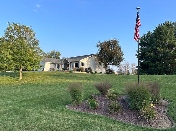 3815 Eagle Rd NE, Solon, IA 52333