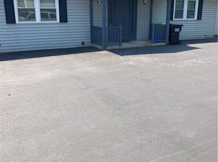99 Buckley Rd, Liverpool, NY 13088