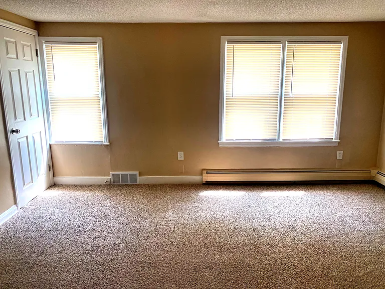 577 E Mapledale Ave #1 — Photo 4