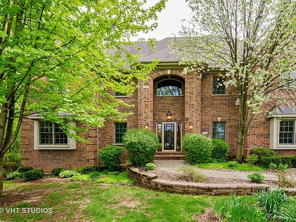 EVERYTHING IS IN BLOOM! SCHEDULE A SHOWING AND SMELL THE FLOWERS!