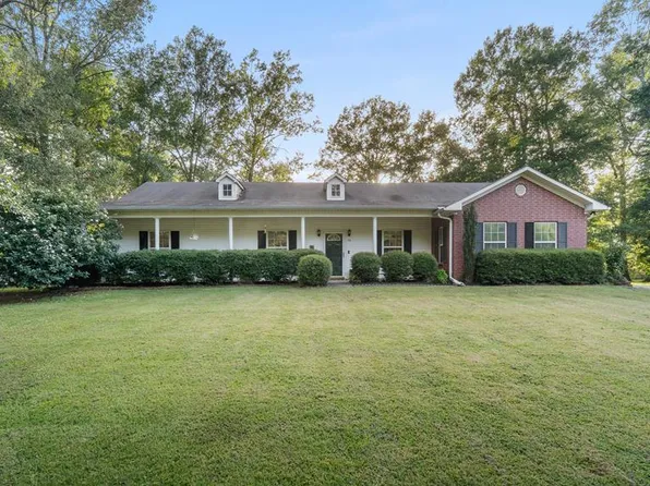 15 Elmwood Rd, Texarkana, TX 75501