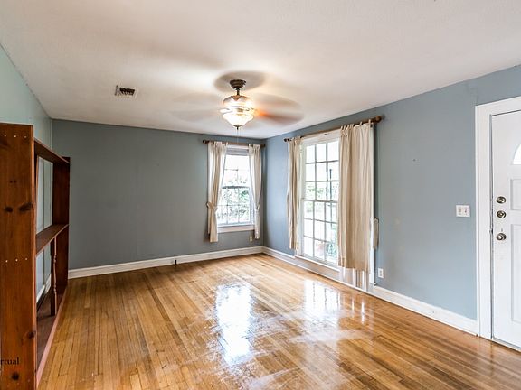4th image of 111 E Dalzell St