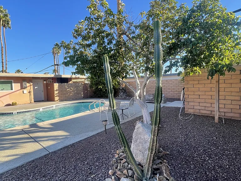 508 Desert View Dr — Photo 21