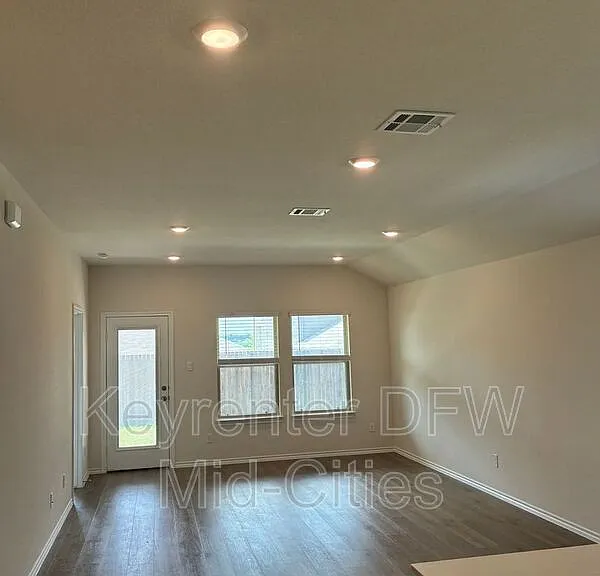 4624 Verdin St — Photo 7
