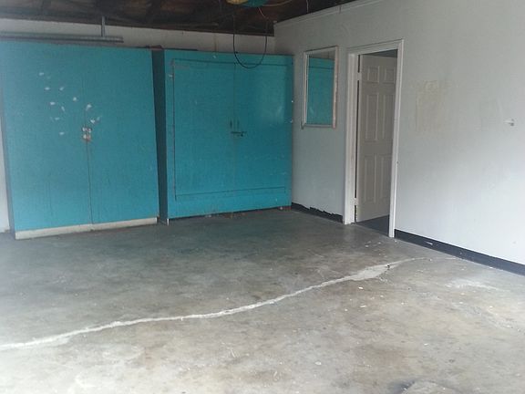 4th image of 121 Richfield Ave