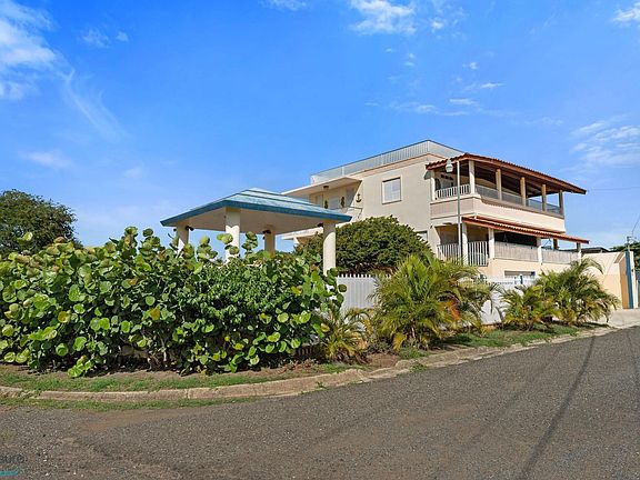 2nd image of 12 Combate #A