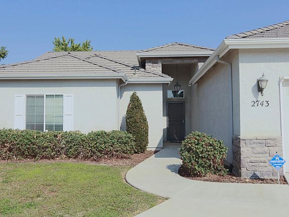 2nd image of 2743 N Shady Ct