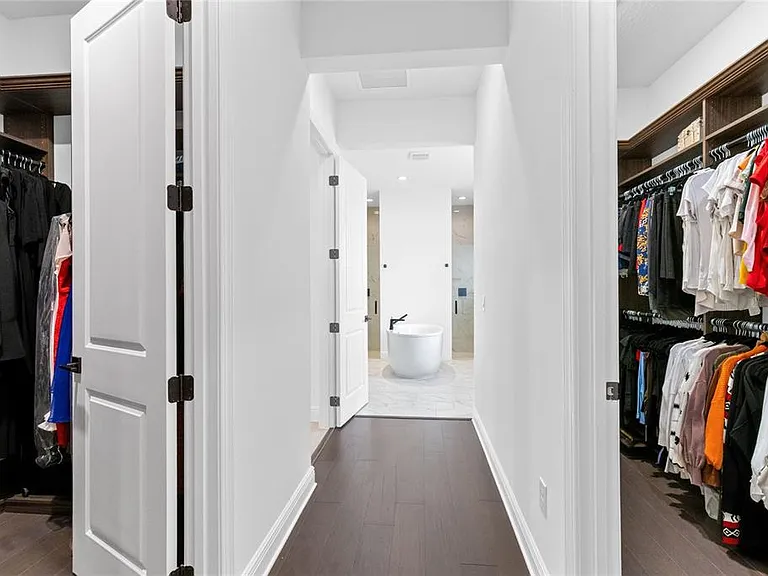 9445 Santorini Dr — Photo 18