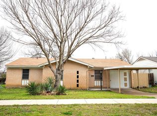 2626 Hollandale Cir, Arlington, TX 76010