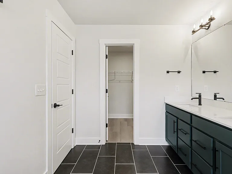 7920 Sansom Cir — Photo 24