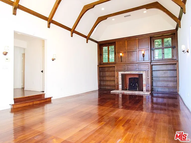 2239 Vista Del Mar Pl — Photo 3