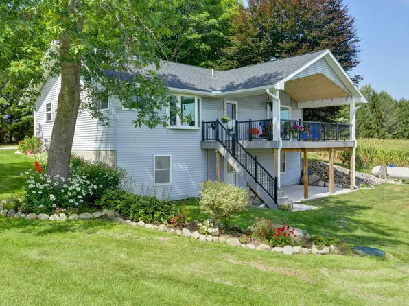 5773 Zue Rd, Buckley, MI 49620