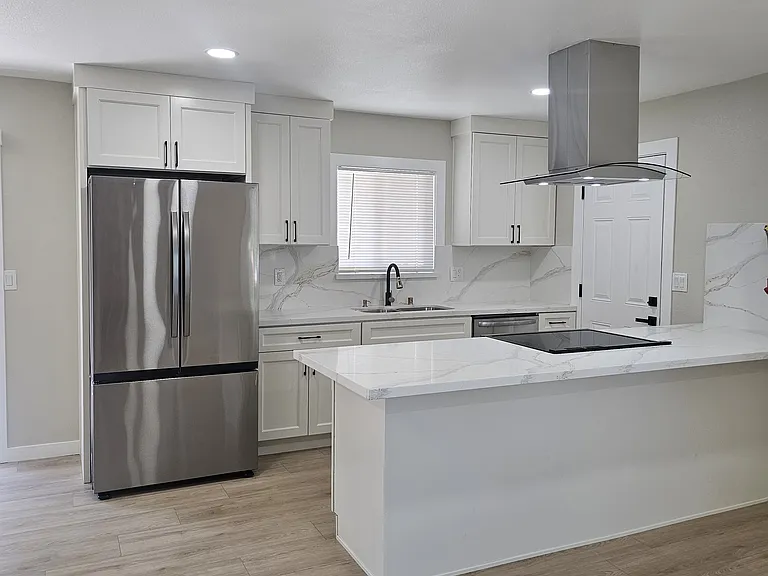 5 Alta Loma Dr — Photo 3