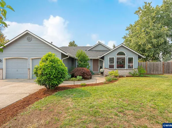 849 E 9th Ct, Lafayette, OR 97127