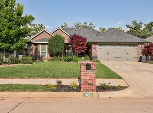 1109 Blue Ridge Dr, Edmond, OK 73003