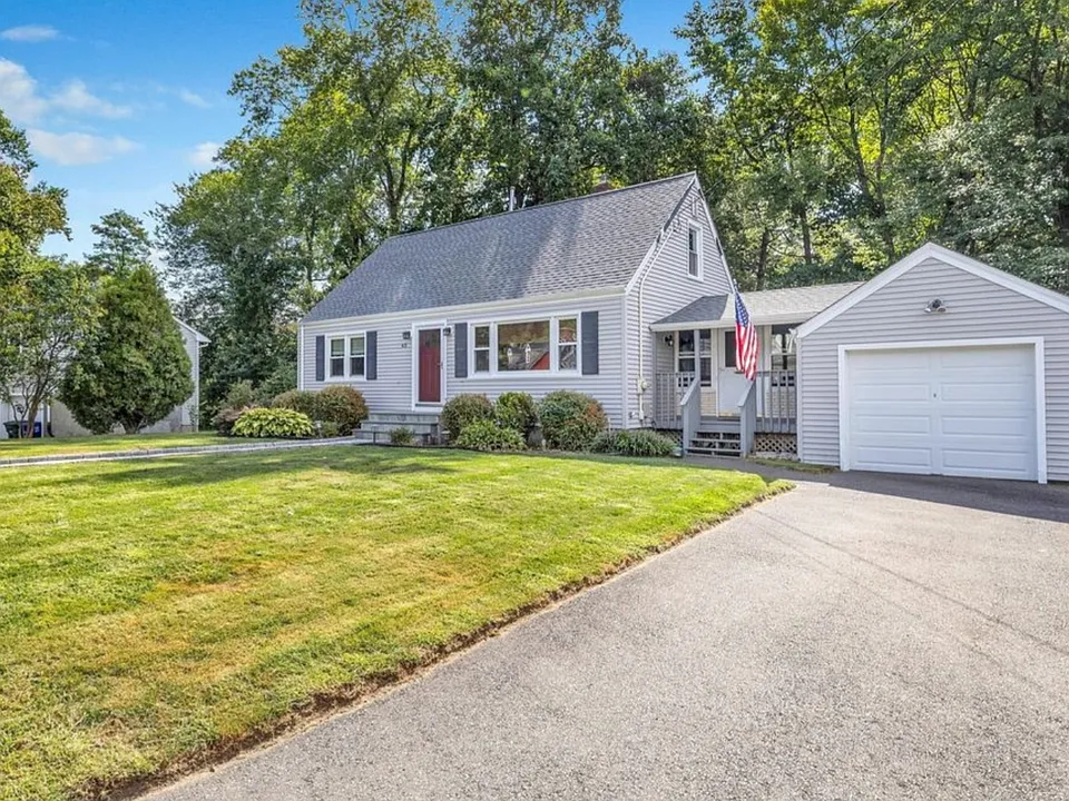 43 Edgemoor Rd