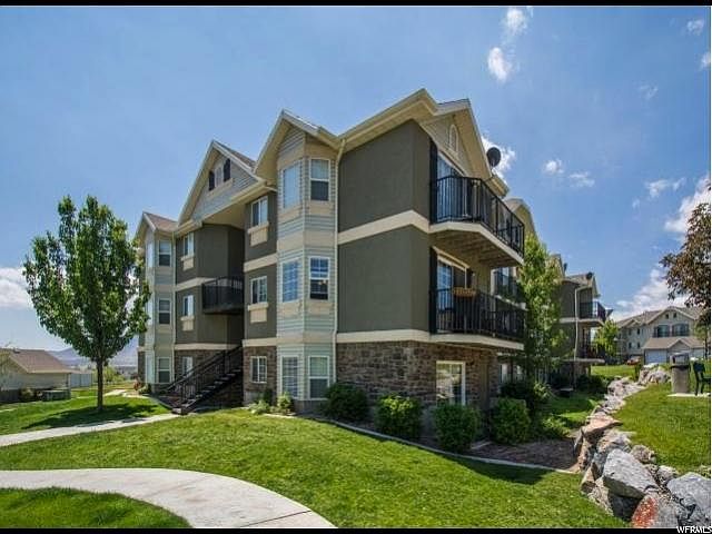 1st image of 103 W Daybreak Ln