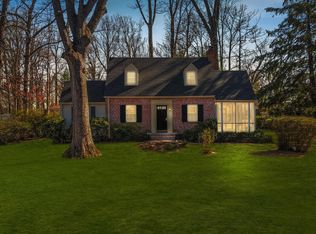 9102 Darnestown Rd, Rockville, MD 20850