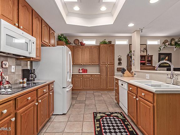 4th image of 10641 W Welk Dr