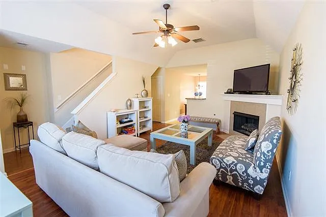 915 Carina Pass — Photo 7