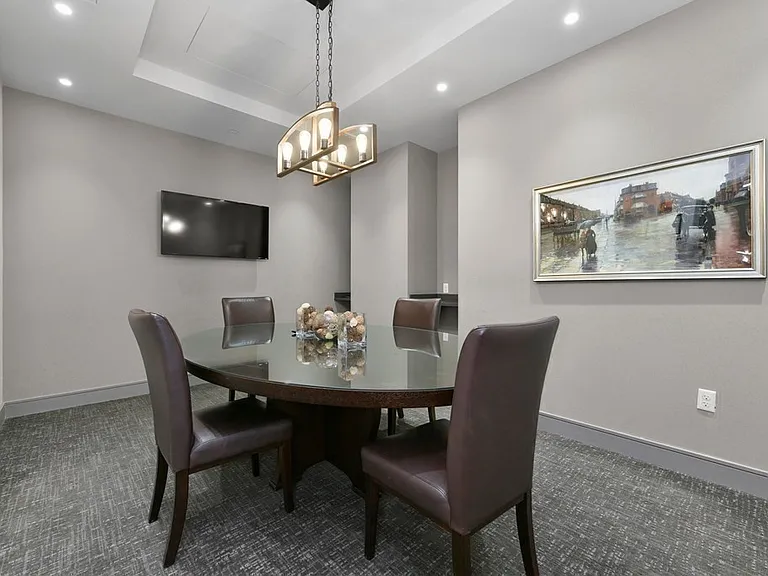 121 Portland St #202 — Photo 33