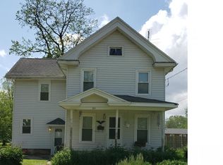 106 Jackson St, Knoxville, IL 61448