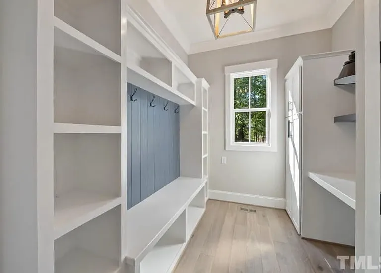1512 Rock Dove Way — Photo 32