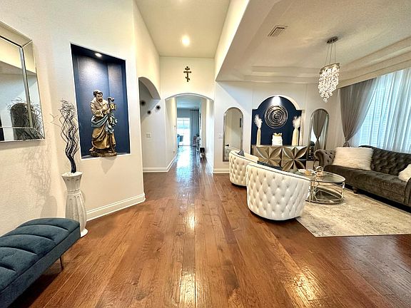 5th image of 3625 Diamond Falls Cir