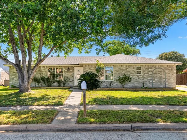 211 Poesta Dr, Portland, TX 78374