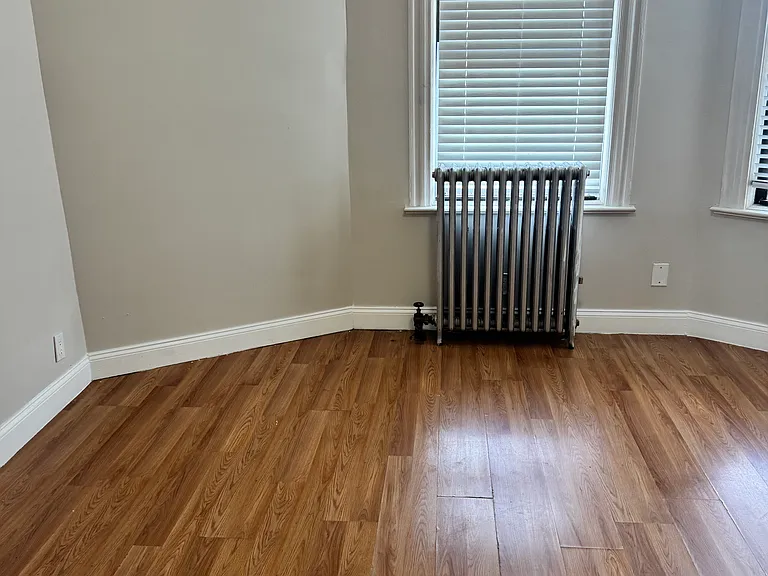 34 Gladstone Ave #1 — Photo 5