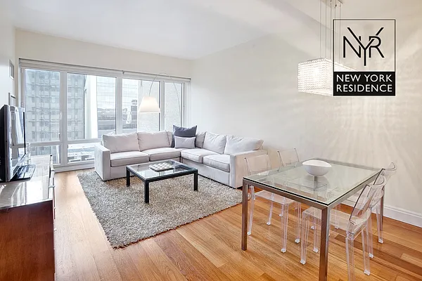 Rented by New York Residence | media 17