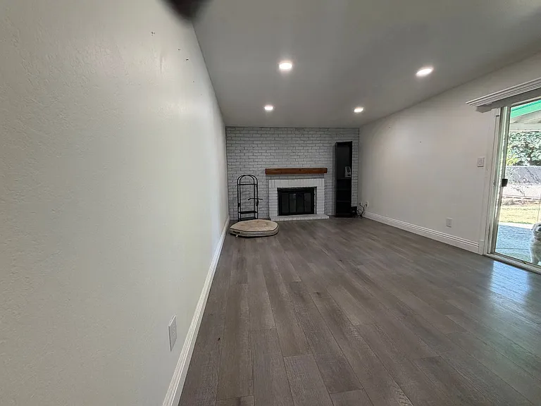 3163 Portsmouth Dr — Photo 6