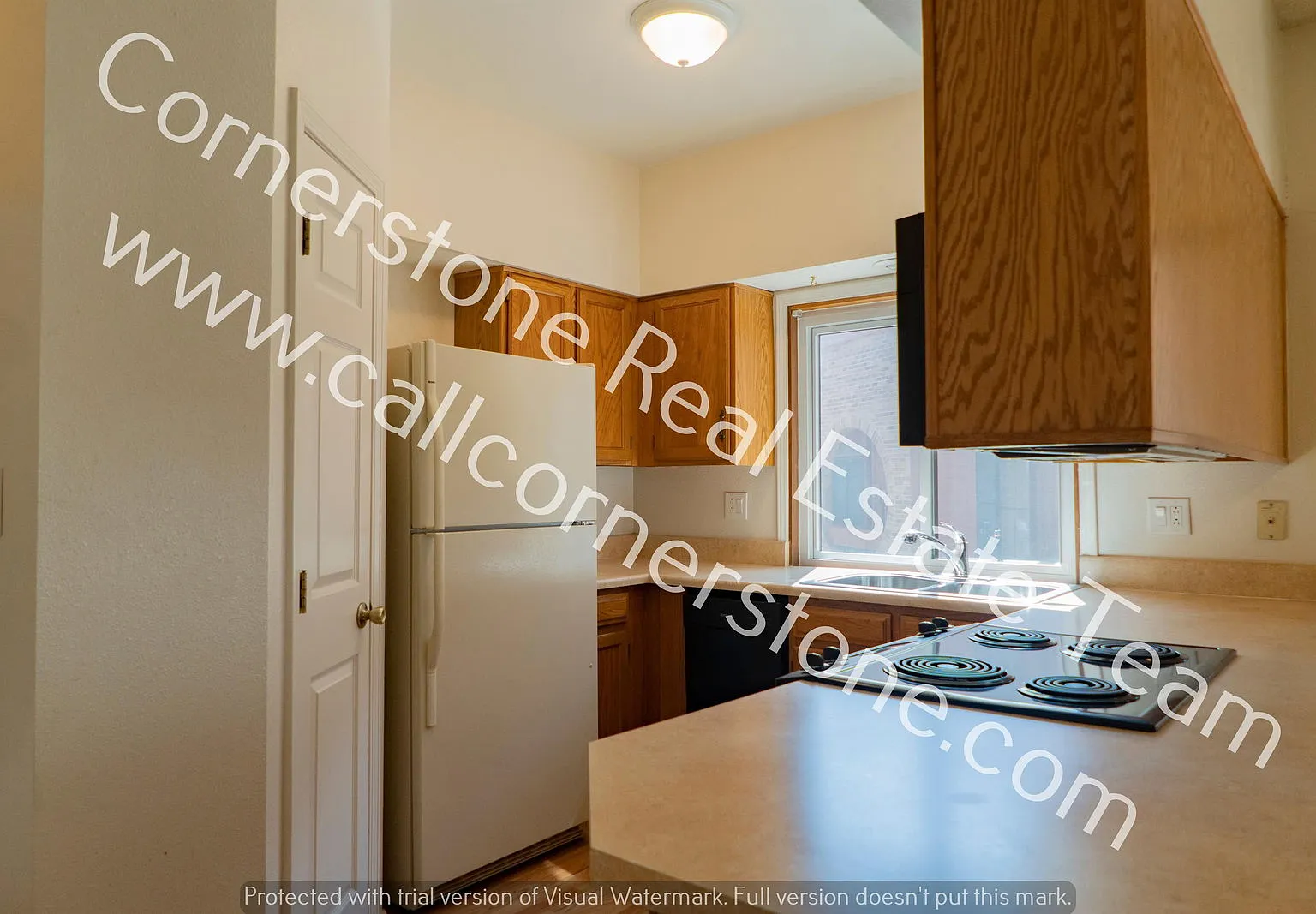 2 bed, 1.0 bath, 1008 sqft, $1,322 — Photo 2
