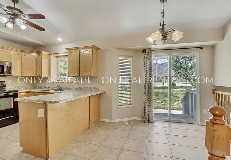1152 N 120th St W — Photo 6