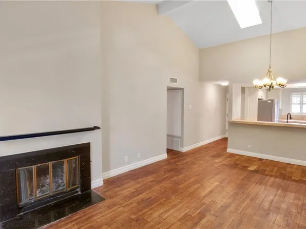 645 Chestnut Ave APT 305, Long Beach, CA 90802