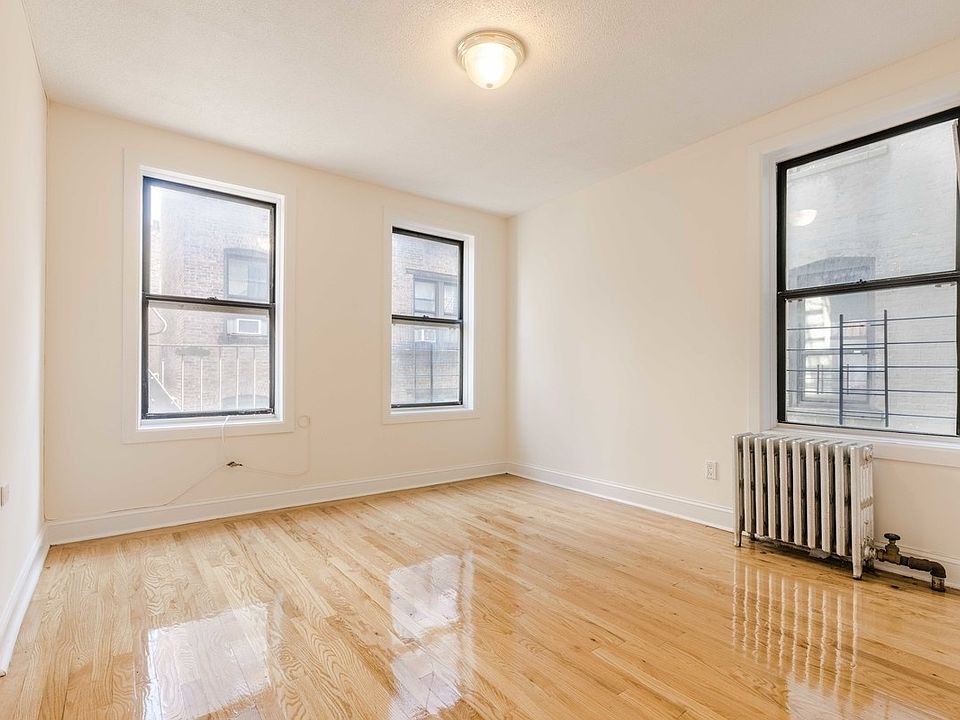 1st image of 655 W 177th St #B3