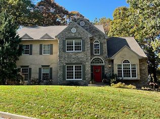 3016 Ionoff Rd, Harrisburg, PA 17110