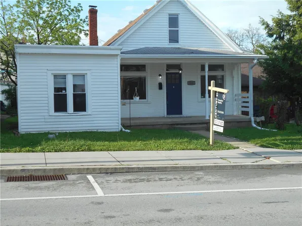 206 Depot St, Youngwood, PA 15697