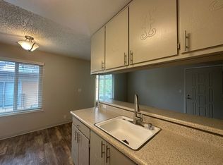 2114 H St APT 5, Sacramento, CA 95816