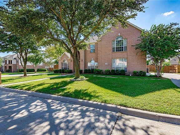5th image of 2901 Saint Maria Dr